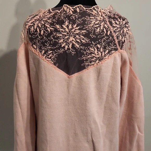 Nora Cora ladies lace & pearl sweater - Picture 5 of 10